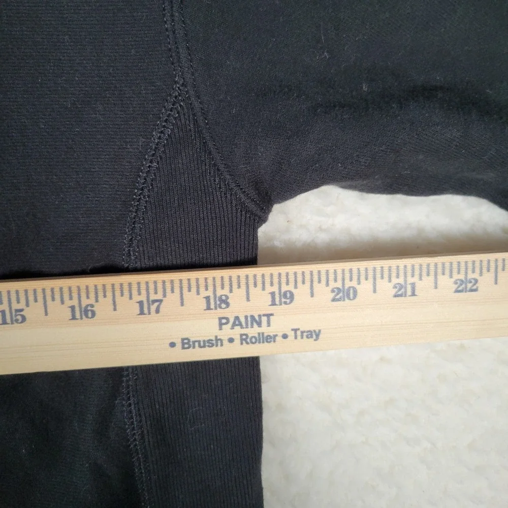 Champion Reverse Weave Sweatshirt Mens Size M Black fleece lined Crewneck Logo - Picture 3 of 9